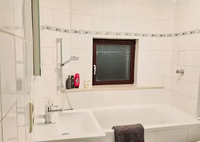 Appartamento Goerlitzer Altbaucharme Mit Viel Platz Auf 76 Qm